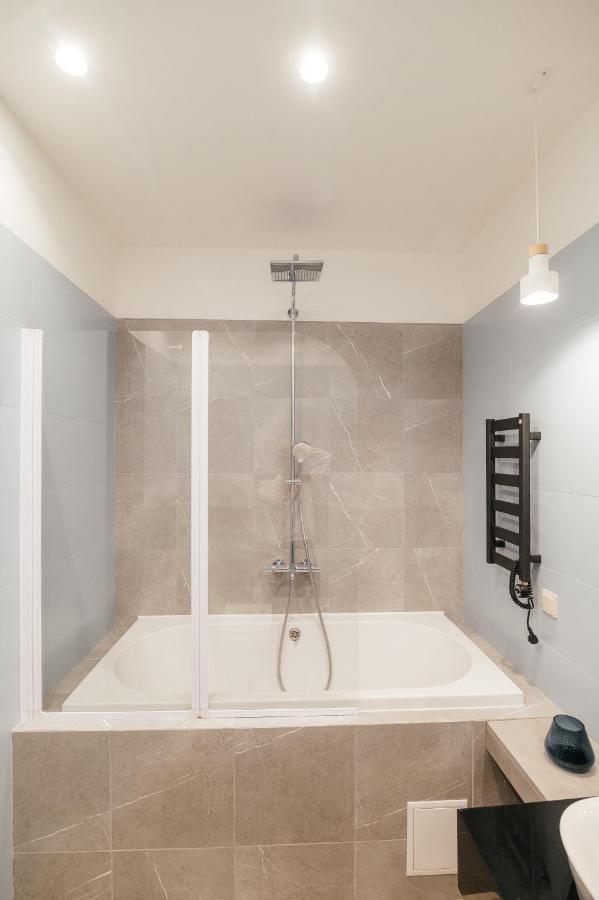 Pearl Premium Apartments 3 Kiev Dış mekan fotoğraf